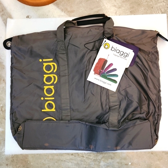 Biaggi Handbags - Biaggi Foldable Travel Bag